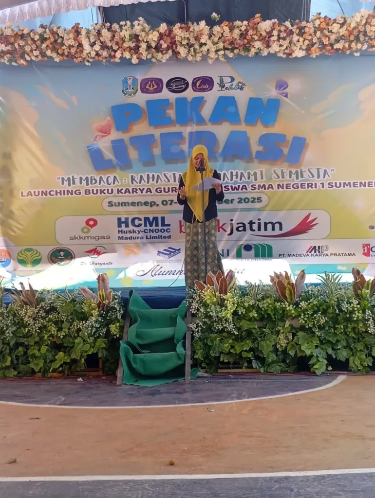 Pekan Literasi 2025 SMAN 1 Sumenep: Bupati Apresiasi Inovasi Sekolah Religius & Berwibawa 15 kegiatan rutin SMAN 1 Sumenep.