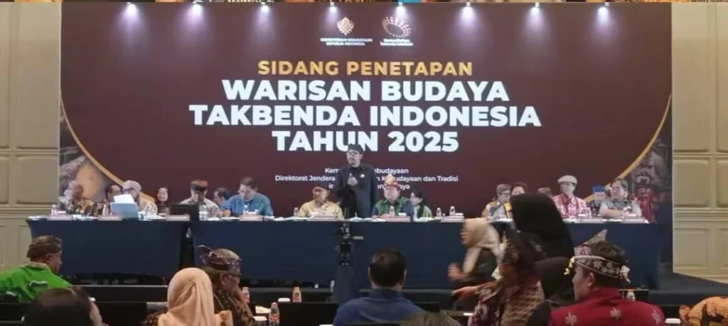 Tari Rondhing dan Wayang Kulit Madura Resmi Jadi Warisan Budaya Takbenda Indonesia 2025 12 Tari Rondhing dan Wayang Kulit Madura, resmi ditetapkan sebagai Warisan Budaya Tak Benda (WBTB) Nasional oleh Kementerian Kebudayaan Republik Indonesia melalui Direktorat Jenderal Perlindungan Kebudayaan dan Tradisi.