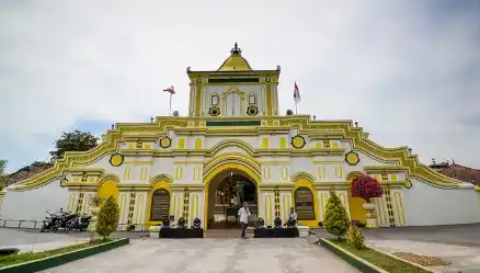 Gerbang kerajaan Sumenep